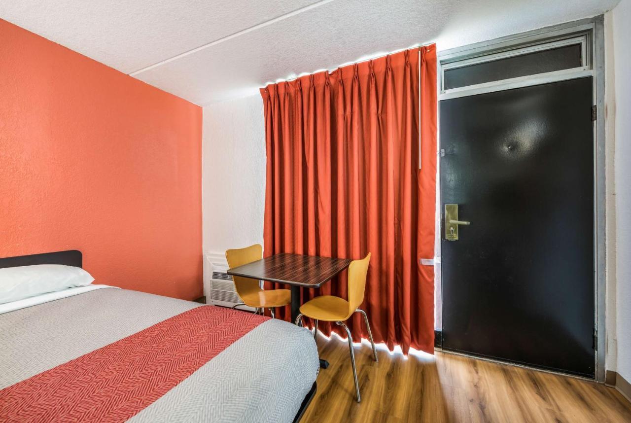 Motel 6-Henderson, Tx מראה חיצוני תמונה
